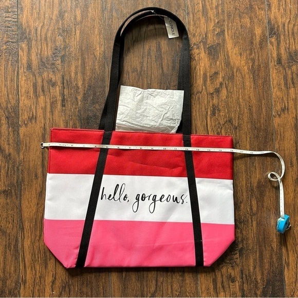 Clinique x Kate Spade Hello Gorgeous Tote - Picture 8 of 9